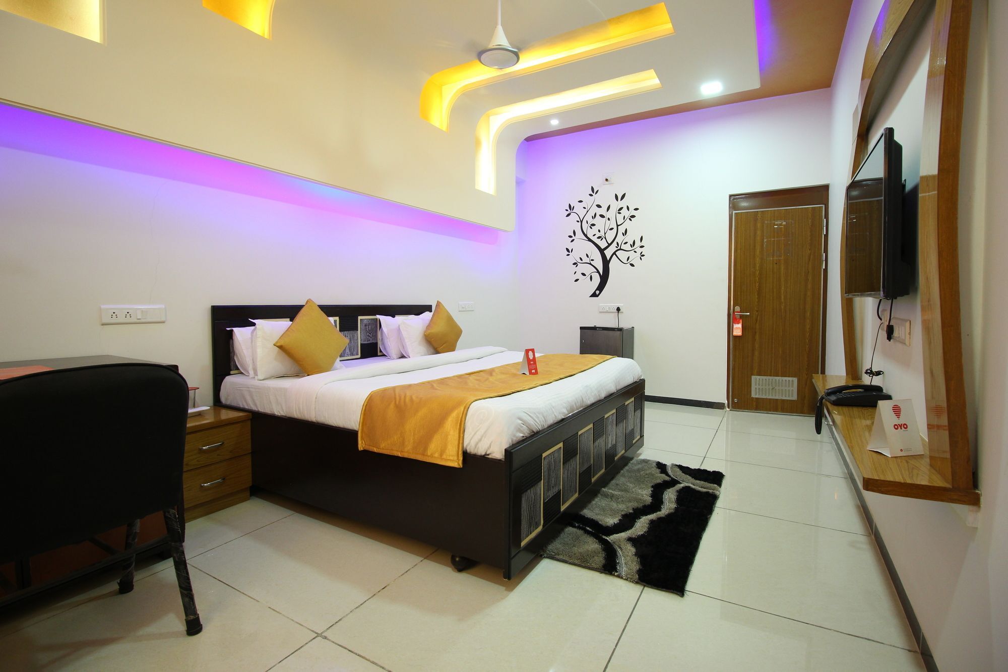 Palette- Siddharth Inn Gandhinagar Eksteriør billede