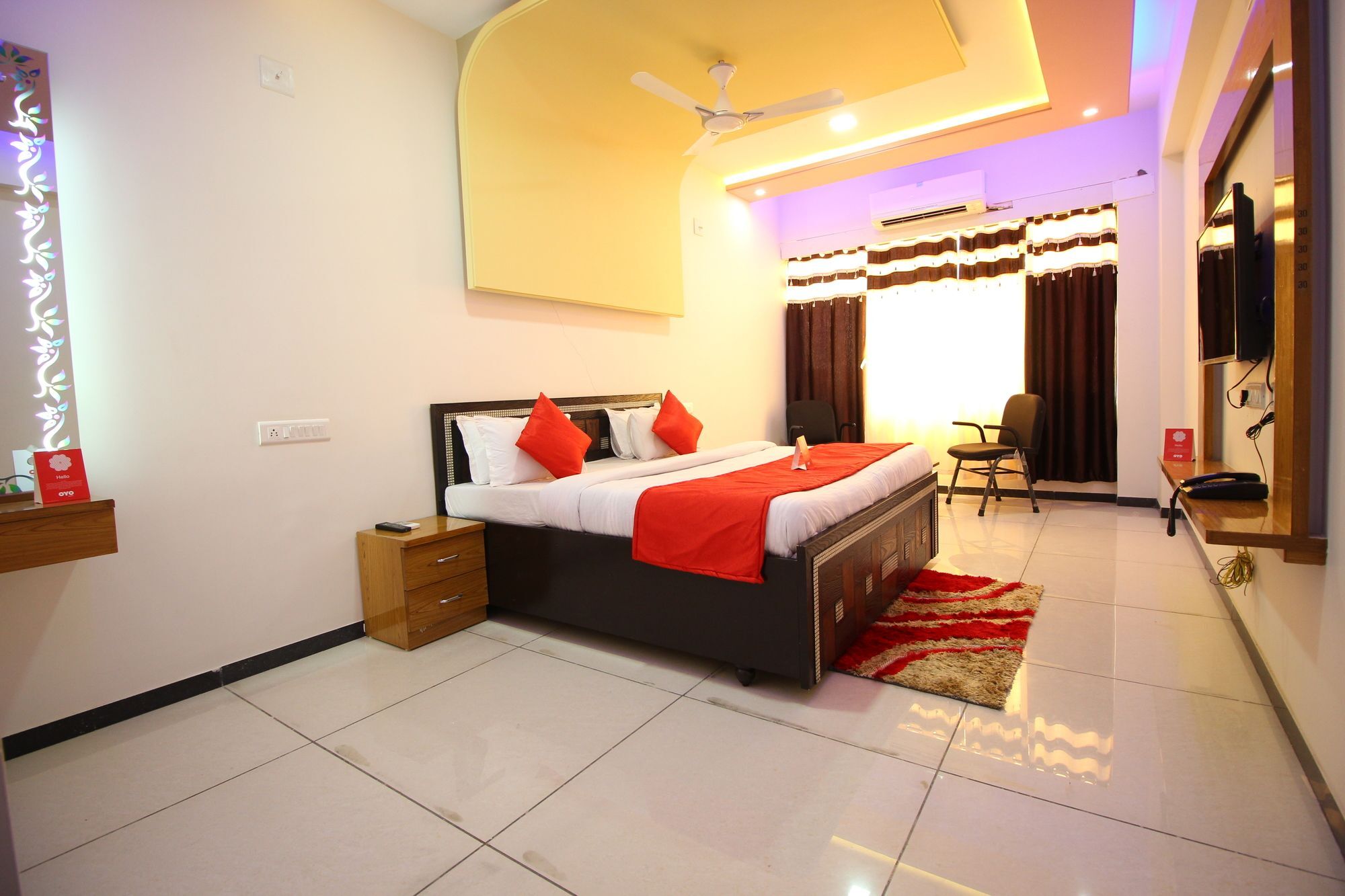 Palette- Siddharth Inn Gandhinagar Eksteriør billede